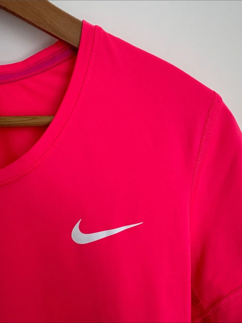 Nike Women's Short Sleeve Dri-FIT Tee - Bright Pink